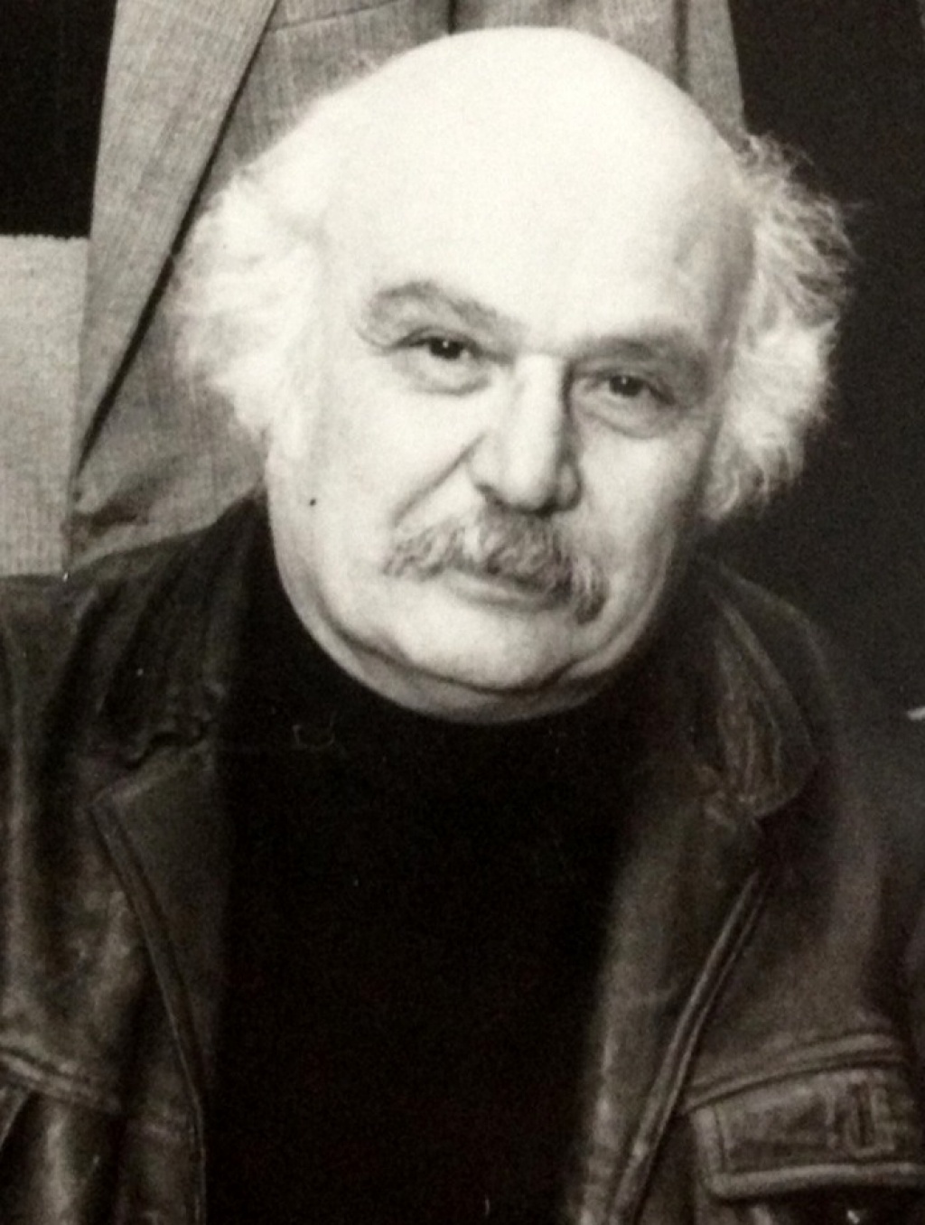Ара арутюнян. Ара Арменович Арутюнян. Арутюнян Арам Арменович. Знаменитые армяне художники фото. Ара Арменович Арутюнян фото